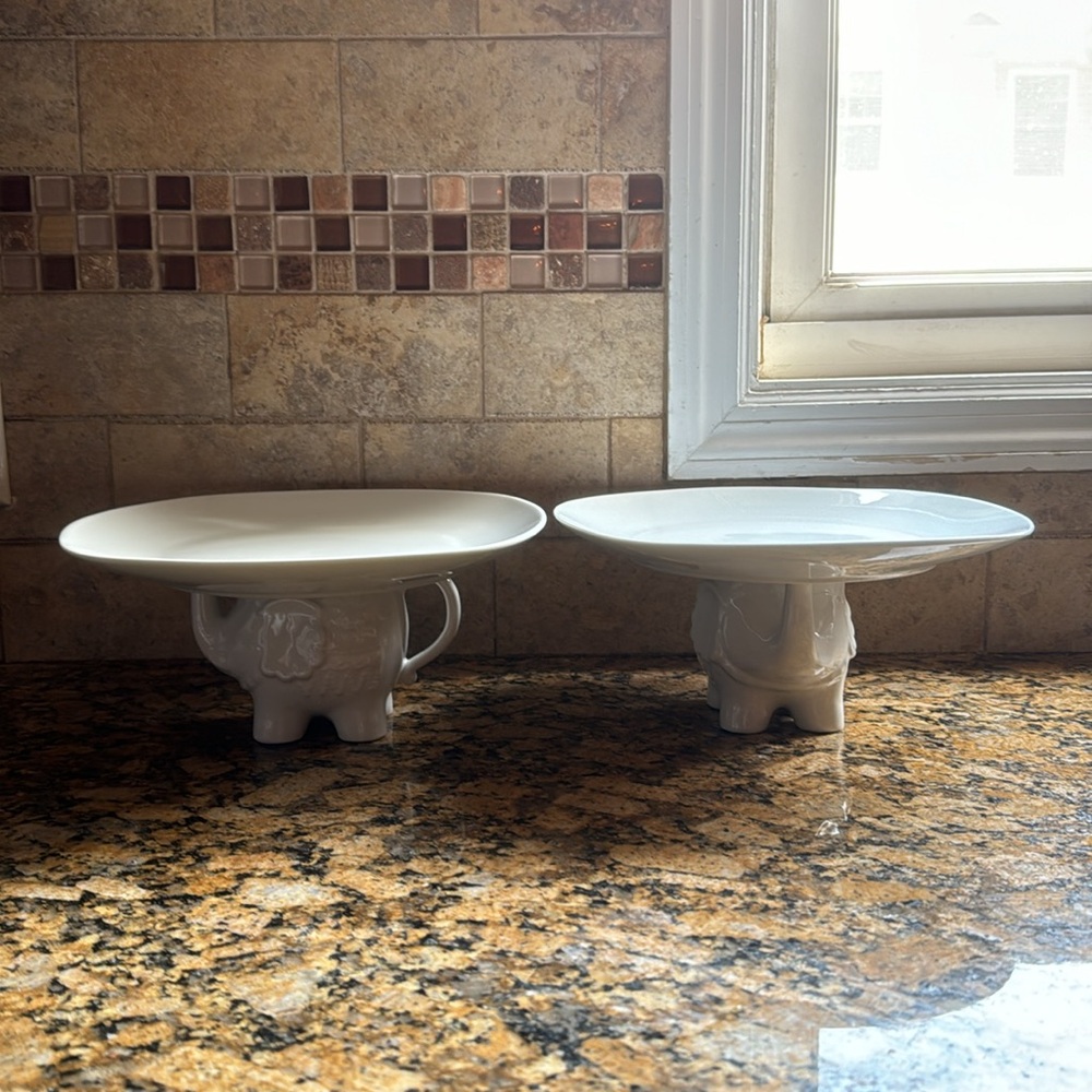 Elephant pedestal plates - Picture 3 of 6